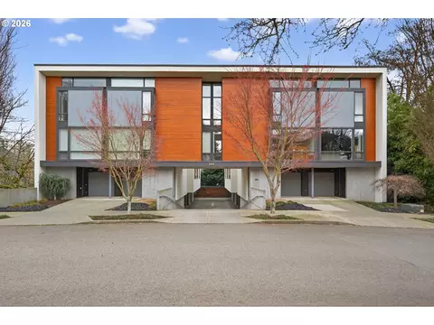 245 SW Meade St #C3, Portland, OR 97201