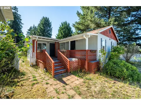 Exterior - 792 Clone Ave, Yoncalla, OR 97499 photo 2 of 9