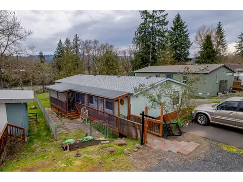 1530 Tamarack St, Sweet Home, OR 97386