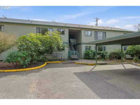 600 Cherry Dr #3, Eugene, OR 97401