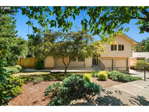 13135 SW Dartmoor Ct, Beaverton, OR 97008
