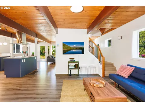 Living - 14830 SE 329th Ave, Boring, OR 97009 photo 2 of 3
