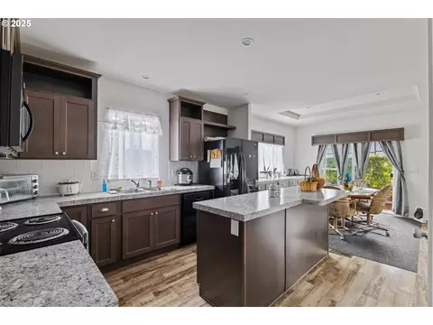 Kitchen - 1873 E Cedar St, Myrtle Point, OR 97458 photo 1 of 3