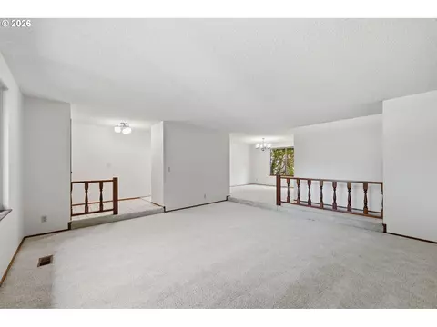 1761 Russet Dr, Eugene, OR 97401 photo 10