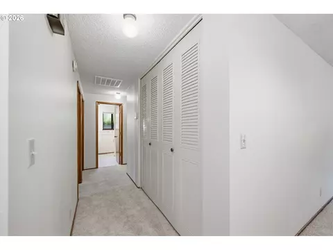1761 Russet Dr, Eugene, OR 97401 photo 23