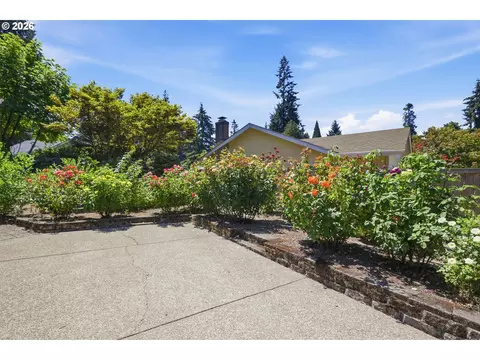 1761 Russet Dr, Eugene, OR 97401 photo 43