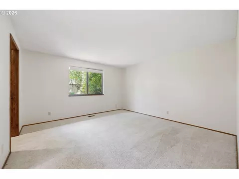 1761 Russet Dr, Eugene, OR 97401 photo 25