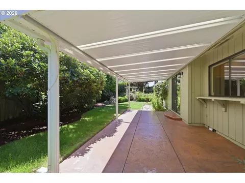 1761 Russet Dr, Eugene, OR 97401 photo 37