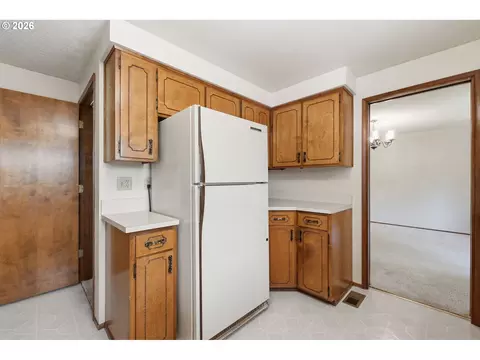 1761 Russet Dr, Eugene, OR 97401 photo 19