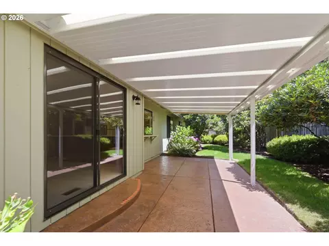 1761 Russet Dr, Eugene, OR 97401 photo 36