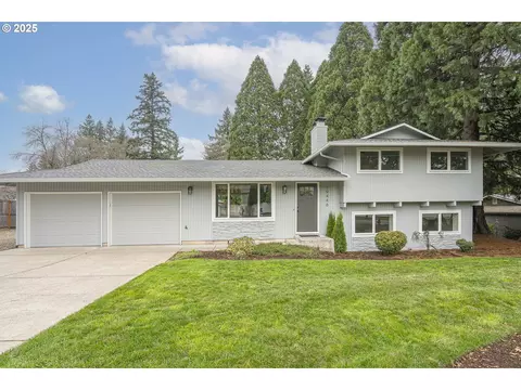 19446 Meyers Rd, Oregon City, OR 97045