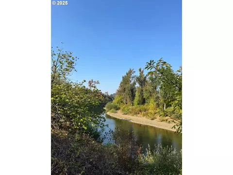 34749 Devonshire Dr, Eugene, OR 97405 photo 33