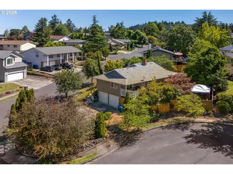 View/Area - 2530 SW 23rd St, Gresham, OR 97080 photo 1 of 2