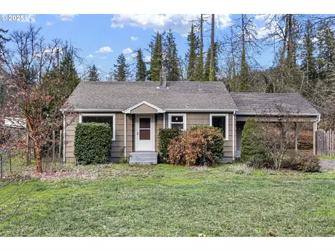 39115 Jasper Lowell Rd, Fall Creek, OR 97438