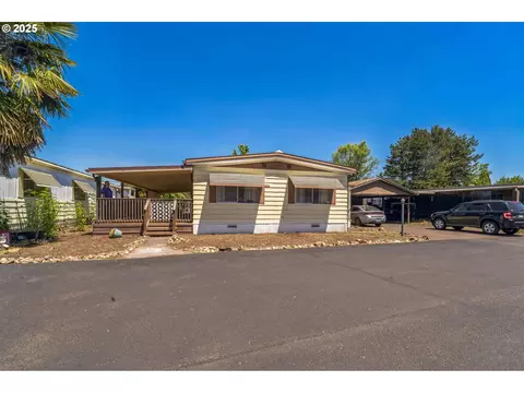 2796 S Main Rd #95, Lebanon, OR 97355
