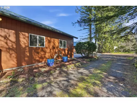 Exterior - 55775 E Highway 26, Sandy, OR 97055 photo 12 of 13
