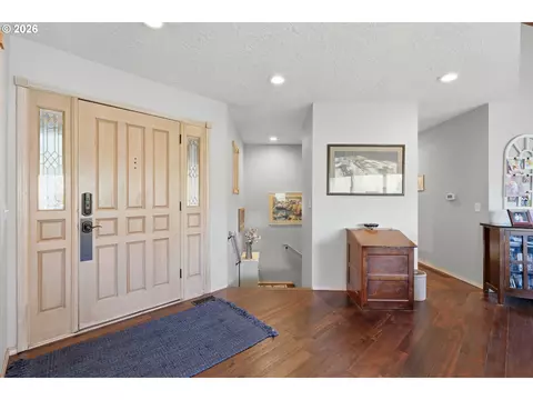 Entry Way - 55775 E Highway 26, Sandy, OR 97055 photo 1 of 1