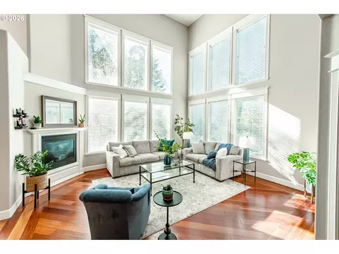 Living - 2631 Park Forest Dr, Eugene, OR 97405 photo 1 of 4
