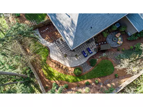 Exterior - 2631 Park Forest Dr, Eugene, OR 97405 photo 10 of 10