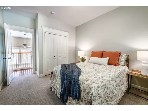 Bedroom - 2631 Park Forest Dr, Eugene, OR 97405 photo 7 of 8
