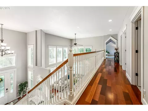 Entry Way - 2631 Park Forest Dr, Eugene, OR 97405 photo 3 of 4