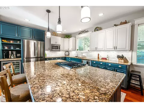Kitchen - 2631 Park Forest Dr, Eugene, OR 97405 photo 1 of 5