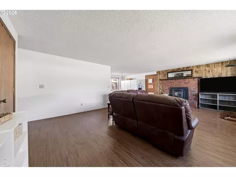 321 W Date St, Powers, OR 97466 photo 14