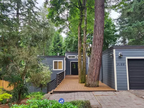 3008 SW Wilbard St, Portland, OR 97219