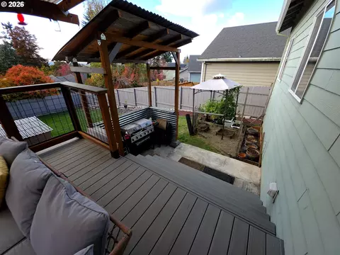 Exterior - 521 NE Caden Ct, Estacada, OR 97023 photo 3 of 7