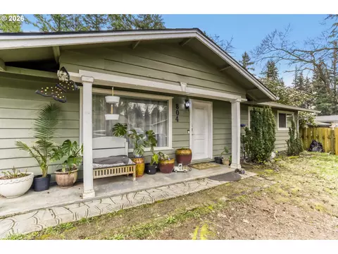 804 SE 176th Pl, Portland, OR 97233