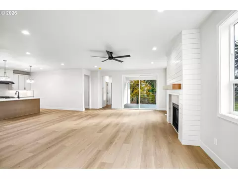 Living - 36906 Gooseberry St, Sandy, OR 97055 photo 1 of 8
