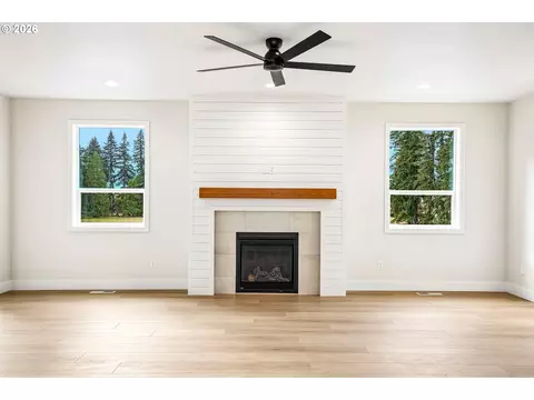 Living - 36906 Gooseberry St, Sandy, OR 97055 photo 3 of 8