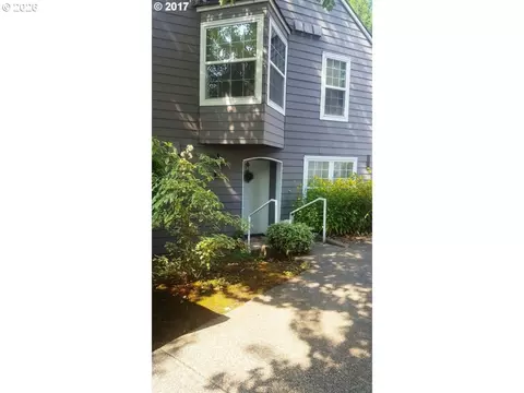 8455 SW Curry Dr #B, Wilsonville, OR 97070