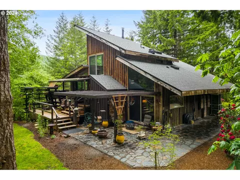 12251 SW East Creek Rd, Willamina, OR 97396