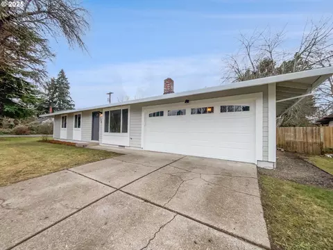 304 NE Sequoia Ct, Hillsboro, OR 97124