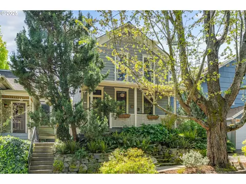 130 SW Hooker St, Portland, OR 97201