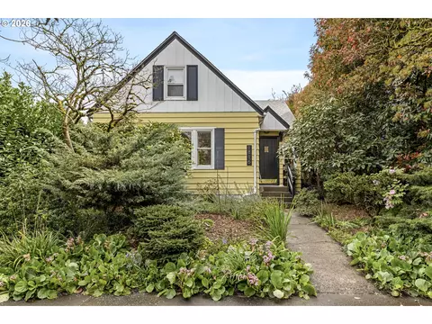 1816 SE 12th Ave, Portland, OR 97214