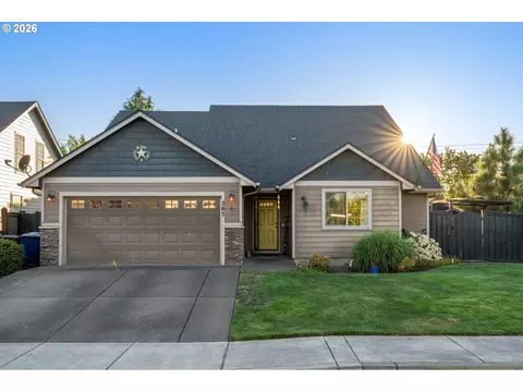 367 Yellowwood St, Junction City, OR 97448