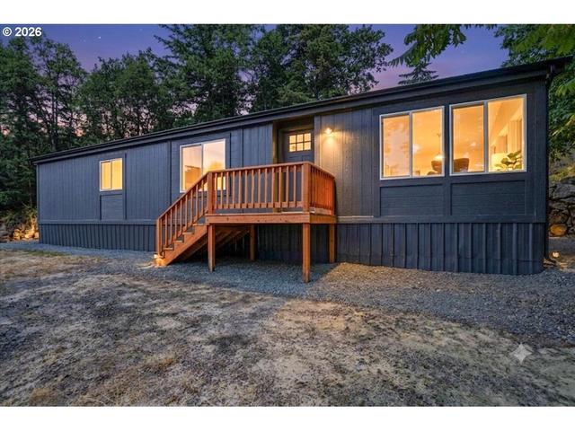 590 NE Spring St, White Salmon, WA 98672