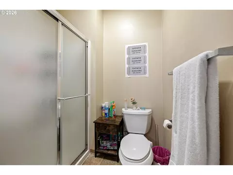 Bath - 443 E 16th Ave, Eugene, OR 97401 photo 3 of 5