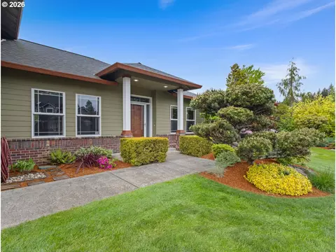 Other - 366 SW 37th Cir, Gresham, OR 97080 photo 2 of 9