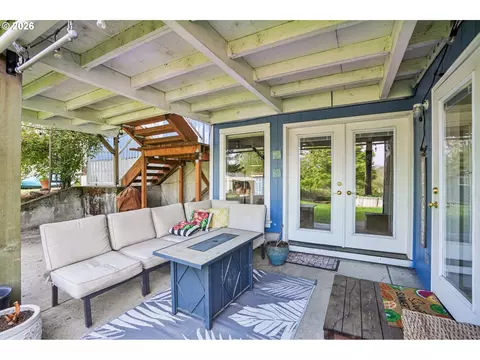 Exterior - 128 N 31st Ave, Cornelius, OR 97113 photo 5 of 10