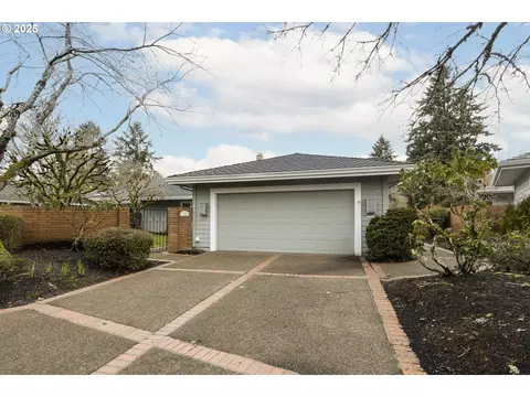 7711 SW Arbor Glen Ct, Wilsonville, OR 97070