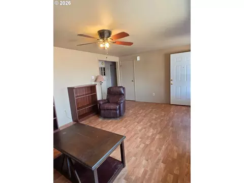 Living - 3125 E St, Baker City, OR 97814 photo 3 of 3