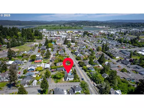 1190 Central Ave, Coos Bay, OR 97420