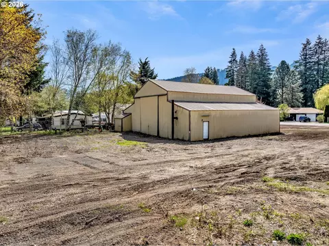 81 Mathany Rd, Carson, WA 98610