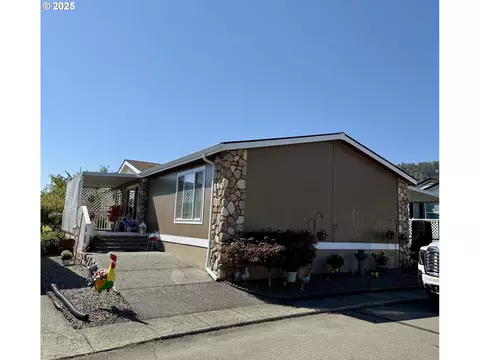 609 Shadow Ranch Ln, Roseburg, OR 97470
