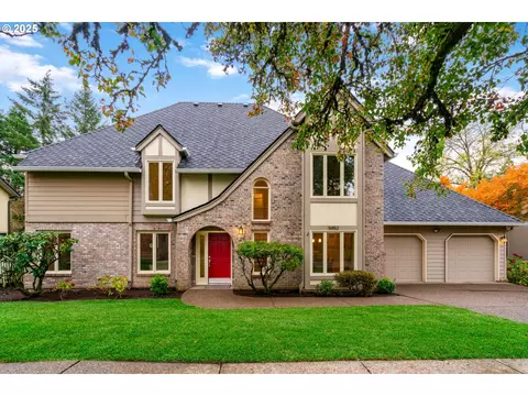 5952 Sunbrook Dr, Lake Oswego, OR 97035