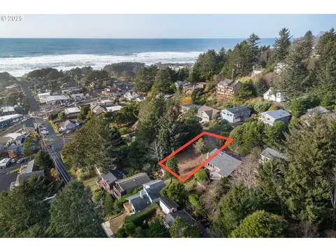 Tl 1701 Third St, Yachats, OR 97498