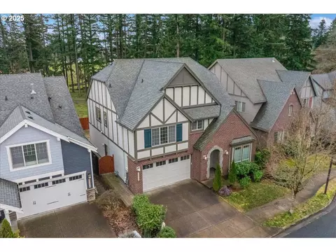 10392 SW Whitebark Ln, Tualatin, OR 97062